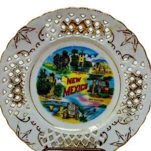 New Mexico Souvenir Plate, 8” Gold and White. Vintage.